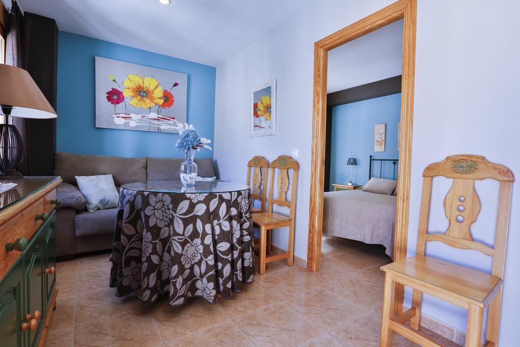 Apartamentos Castillo กาซอร์ลา ภายนอก รูปภาพ